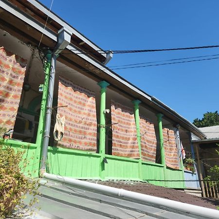 Green Stairs Guest House Tbilisi Luaran gambar
