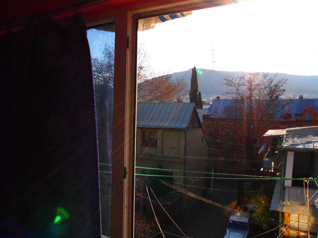 Green Stairs Guest House Tbilisi Bilik gambar