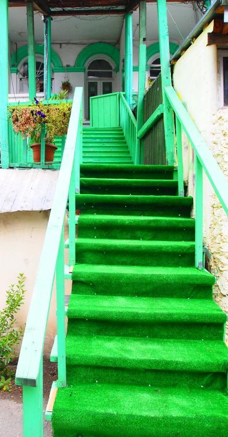 Green Stairs Guest House Tbilisi Luaran gambar